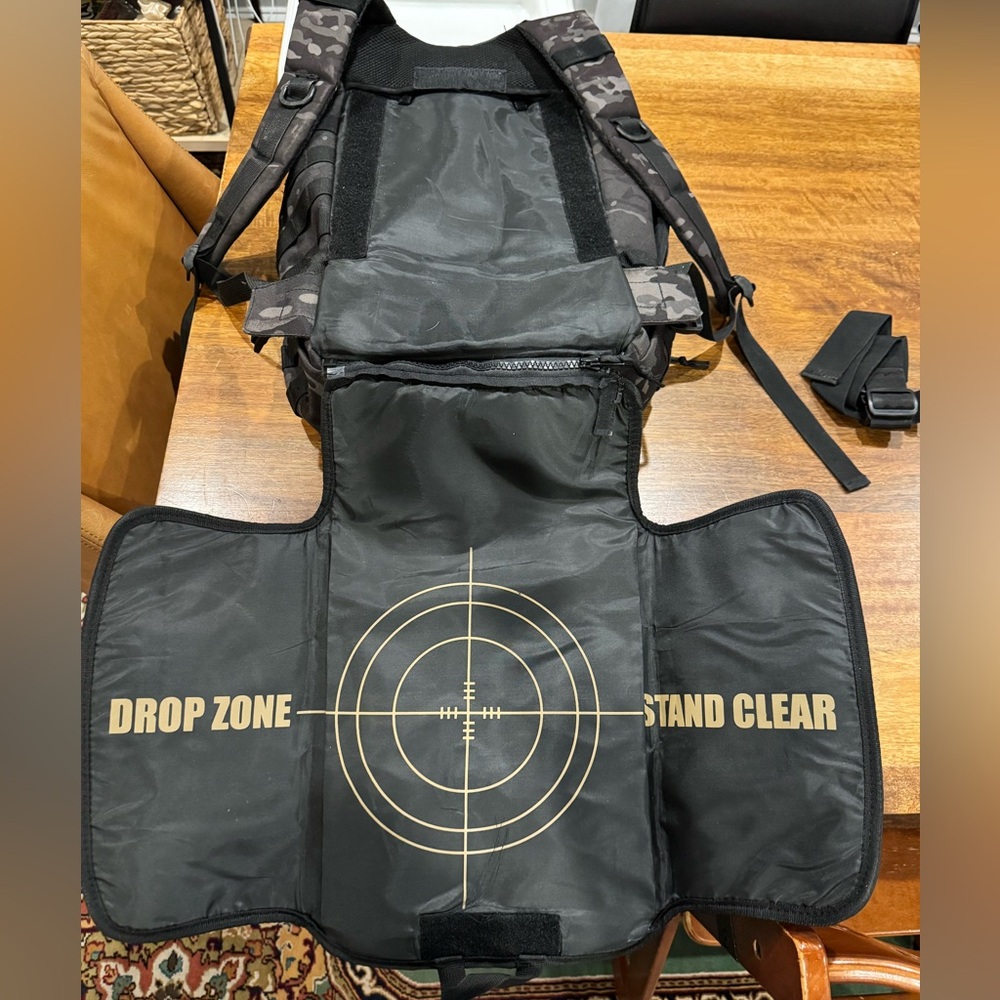 TBG Camouflage daypack diaper backpack - Picture 11 of 12
